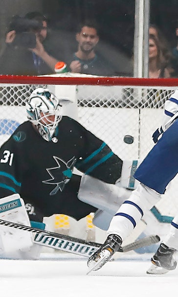 Kapanen’s 2 goals lead Maple Leafs past Sharks 5-3